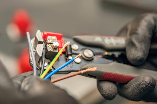 Best Electrical Contractors for Businesses  in Northport, NY